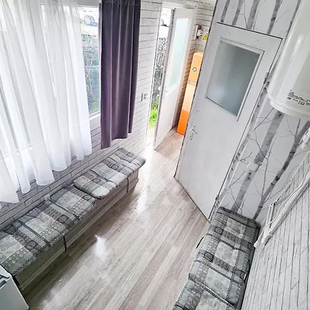 Pura Vida Downtown Tiny 3* 布加勒斯特