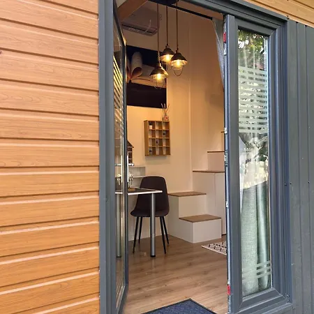 بيت ضيافة Pura Vida Downtown Tiny بوخارست