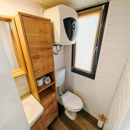 ゲストハウス Pura Vida Downtown Tiny ブカレスト