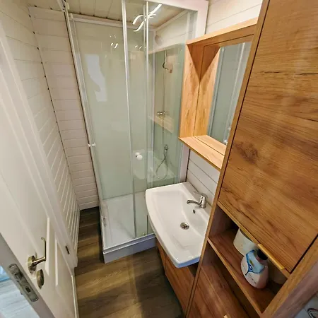 Pura Vida Downtown Tiny بوخارست