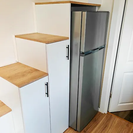 Pura Vida Downtown Tiny ブカレスト