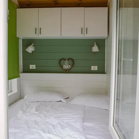 Pura Vida Downtown Tiny 招待所 布加勒斯特