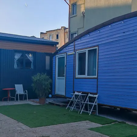 Pura Vida Downtown Tiny 3* 布加勒斯特