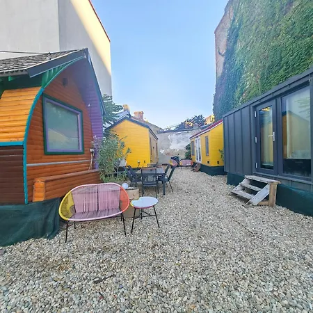 Pura Vida Downtown Tiny 3*