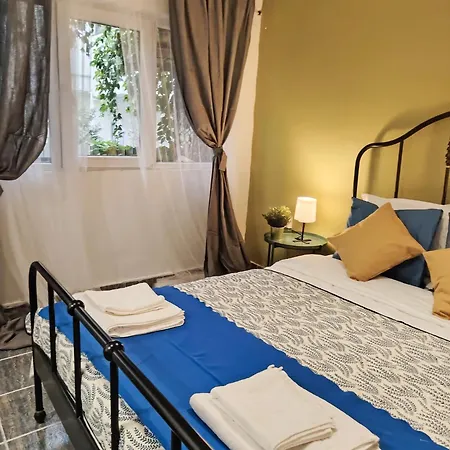 Pura Vida Downtown Tiny