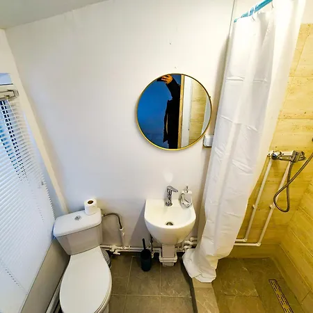 ゲストハウス Pura Vida Downtown Tiny ブカレスト