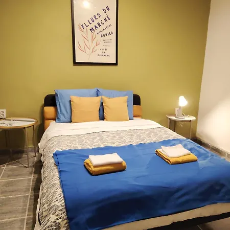 Pura Vida Downtown Tiny 3* Bucureşti