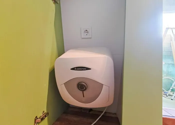 Pura Vida Downtown Tiny