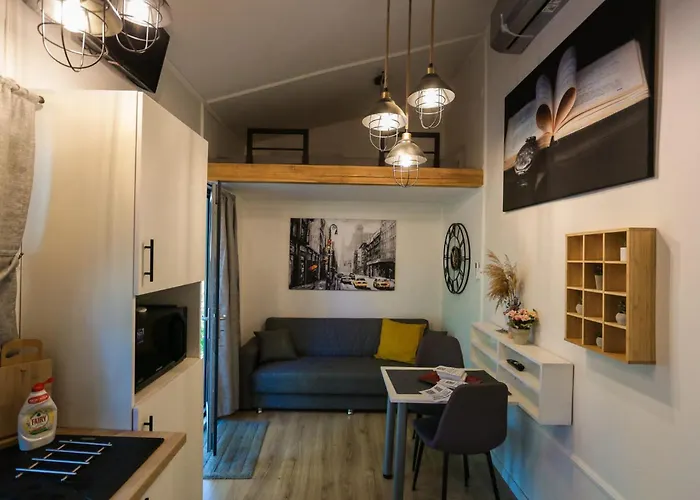 Pura Vida Downtown Tiny בית הארחה