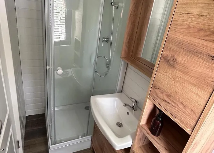 Pura Vida Downtown Tiny בית הארחה 3*