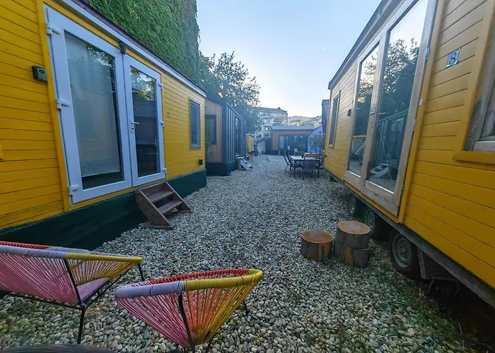 Pura Vida Downtown Tiny 3*