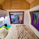 Pura Vida Downtown Tiny Guest house Bucharest
