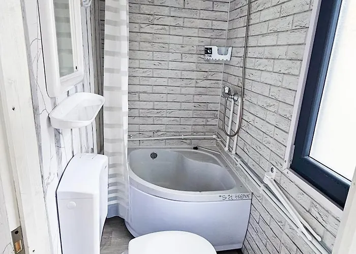 Pura Vida Downtown Tiny 3*